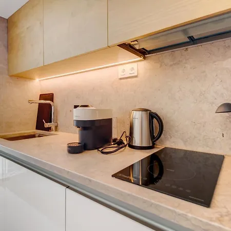 Апартаменты 1br Cocoon In The Heart Of Santos - Ac | By Airnest Лиссабон