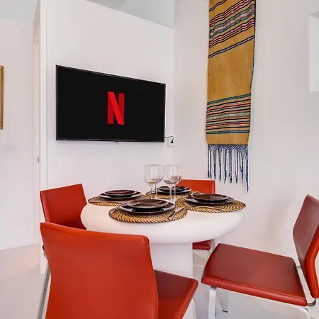 1br Cocoon In The Heart Of Santos - Ac | By Airnest Апартаменты *